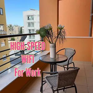  Апартаменты Vip On Makenzie
